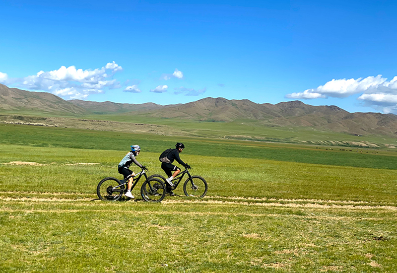 Mountain biking tour in Orkhon valley